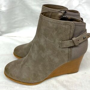 Hollis pug’s suede wedges booties ladies sz 9.5m